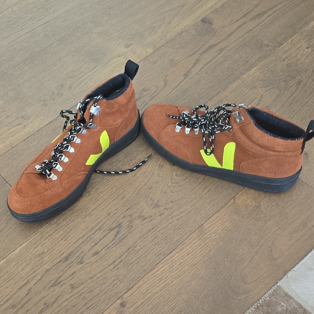 Veja Men's 45/11.5 Brown and Neon Yellow Chukka Style Sneakers - Picture 2 of 5